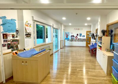 pasillo_escuela_infantil_peces_de_colores